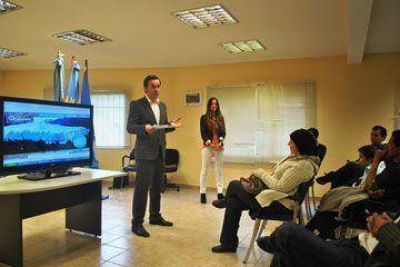 El Calafate deja de lado la gr�fica y se mete en Internet