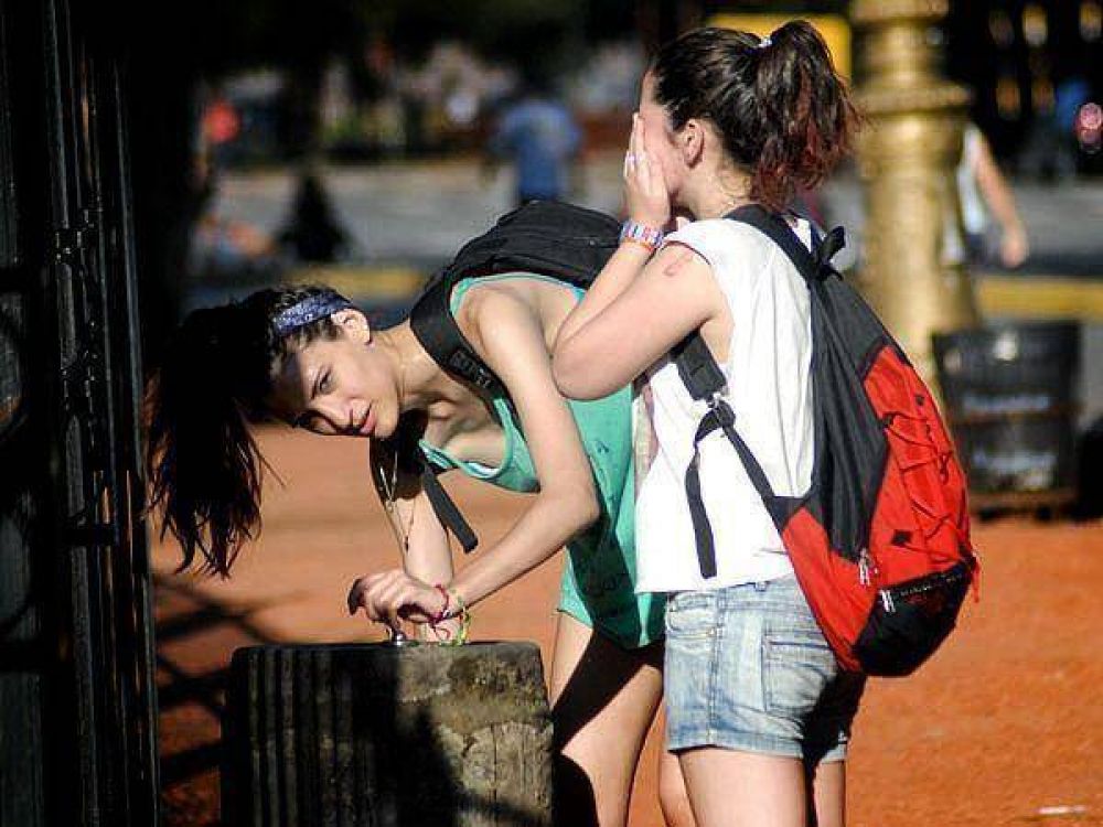 Calor sofocante y tormentas en Nochebuena: la t�rmica supera los 41�