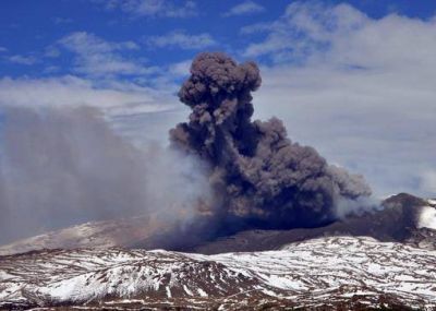 Pese a la disminuci�n de cenizas, sigue el alerta por la actividad del Copahue