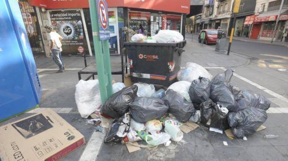 Llevar� 24 horas juntar la basura de la ciudad