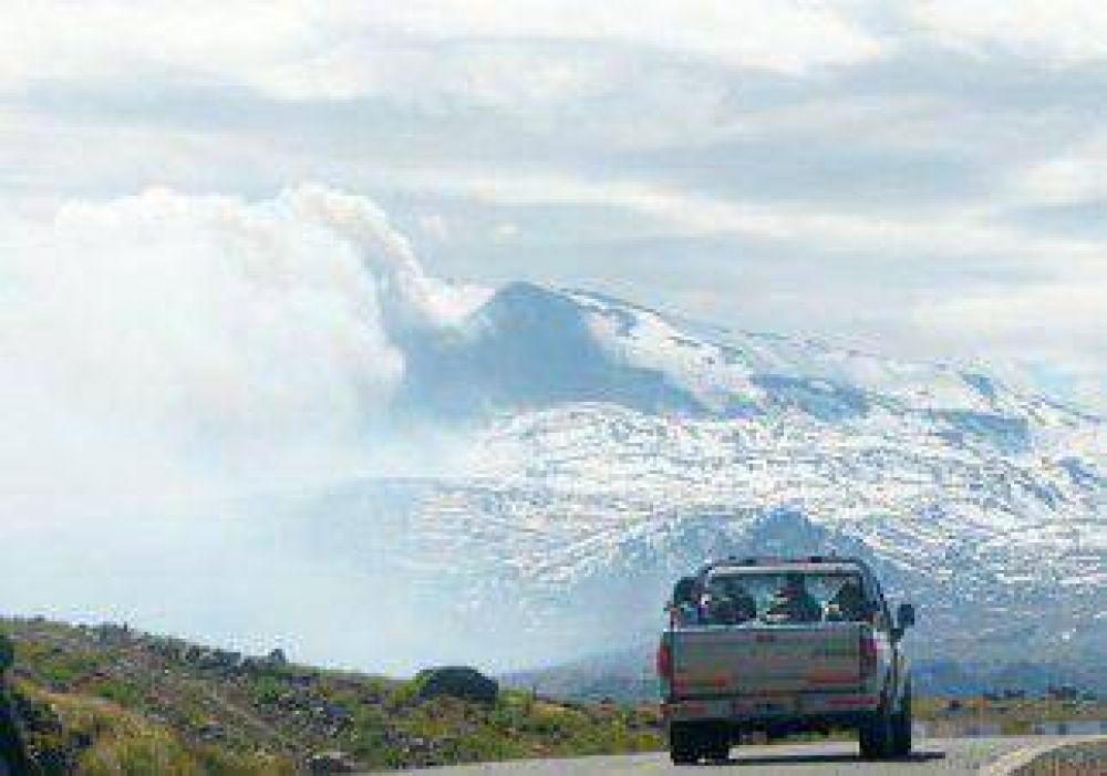 Tras la erupci�n, autorizan a Chile a monitorear el volc�n Copahue 