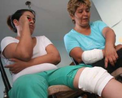 Una pelea vecinal acab� al borde de lo peor: 3 baleados