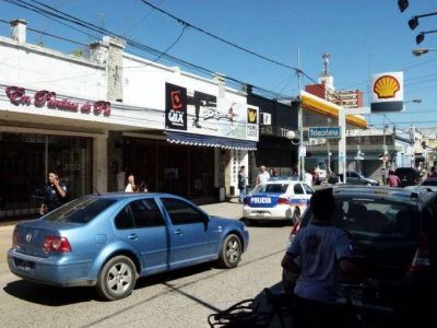 Se normaliz� la actividad comercial tras los saqueos