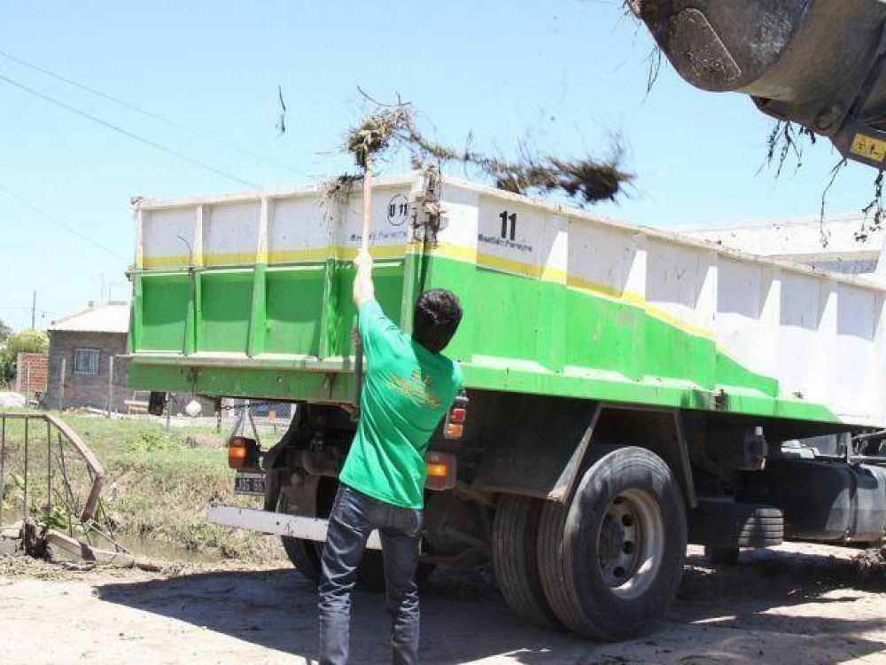  FLORENCIO VARELA: Limpieza para los arroyos locales