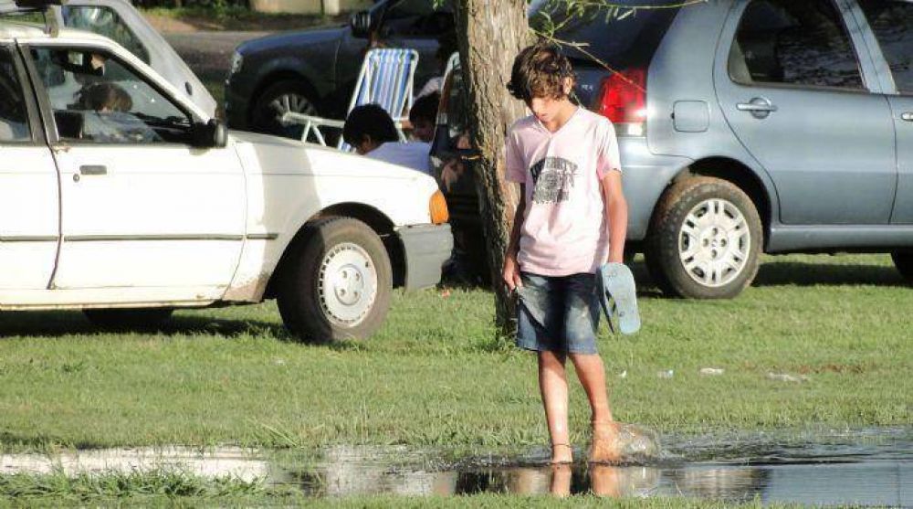Jun�n: fuertes vientos provocaron que se desborden las aguas en la Laguna de G�mez