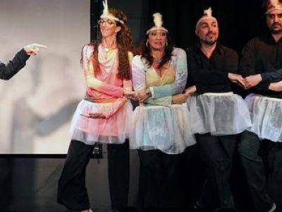 ESTE MI�RCOLES SE ESTRENA �MA NON TROPPO SOCIAL CLUB�