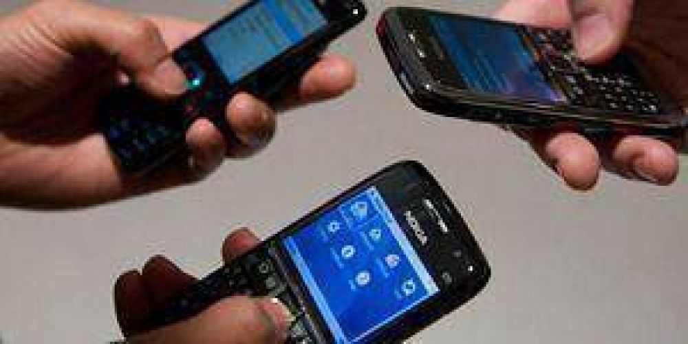 Defensor�a: Anomal�as en los servicios de telefon�a celular