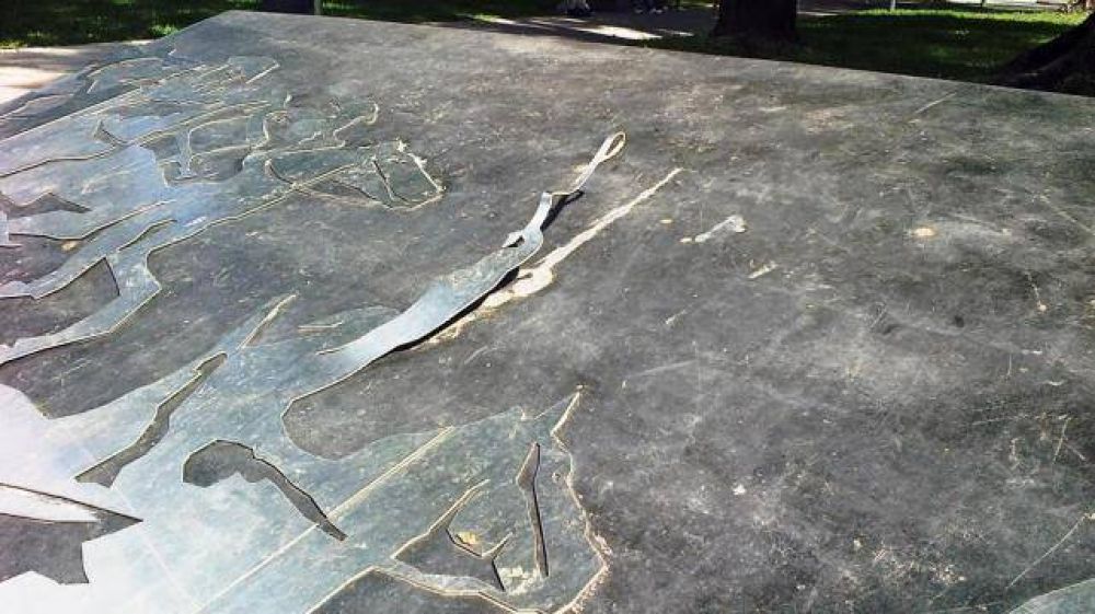 Da�aron el mural sobre la Batalla de Tucum�n