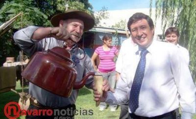 El ministro fue invitado por los justicialistas de Navarro a pasar un rato en La Protegida 