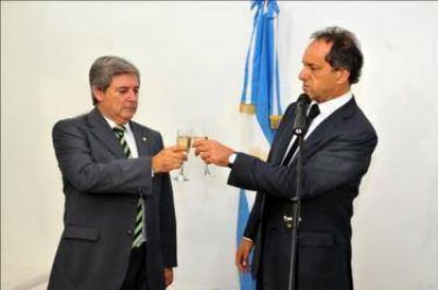Horacio Gonz�lez y Daniel Scioli destacaron la actitud constructiva y de superaci�n en la C�mara de Diputados