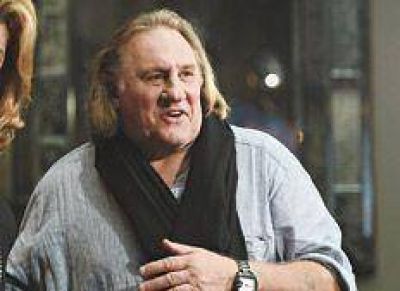 El peor papel de Depardieu y compa��a