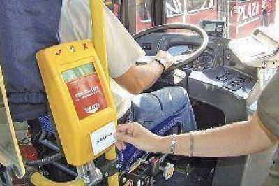 Intenso trabajo para la incorporaci�n del boleto electr�nico 