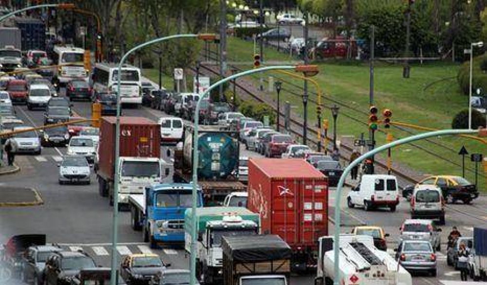 Buscan reducir el tr�nsito en la zona portuaria