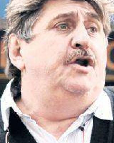 SMATA va por m�s: quiere dos paritarias para 2013