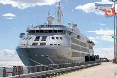 Pas� por Puerto Madryn uno de los cruceros m�s lujosos de la temporada