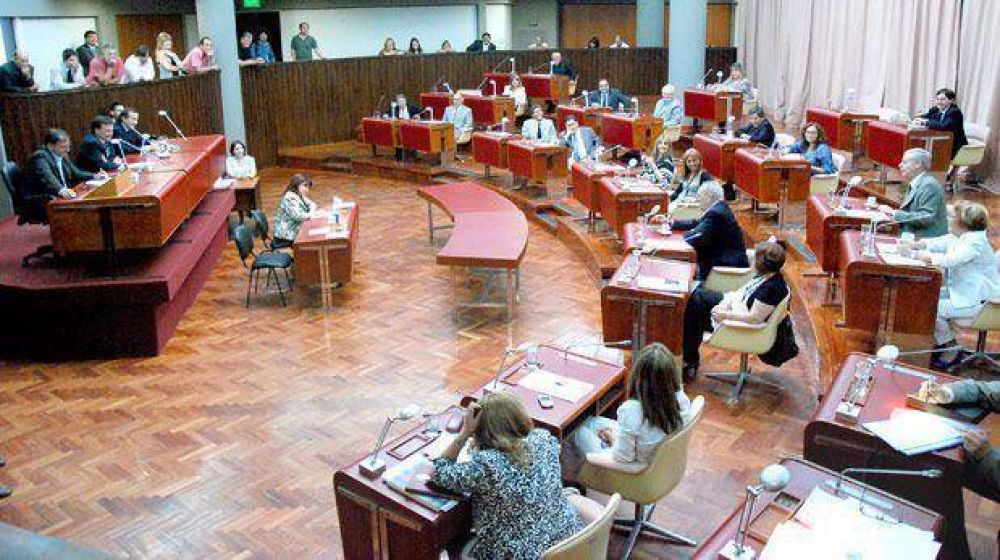 La Legislatura trata esta tarde el marco regulatorio petrolero
