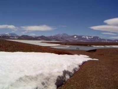 La C�mara de Turismo don� equipos comunicaci�n para Laguna Brava