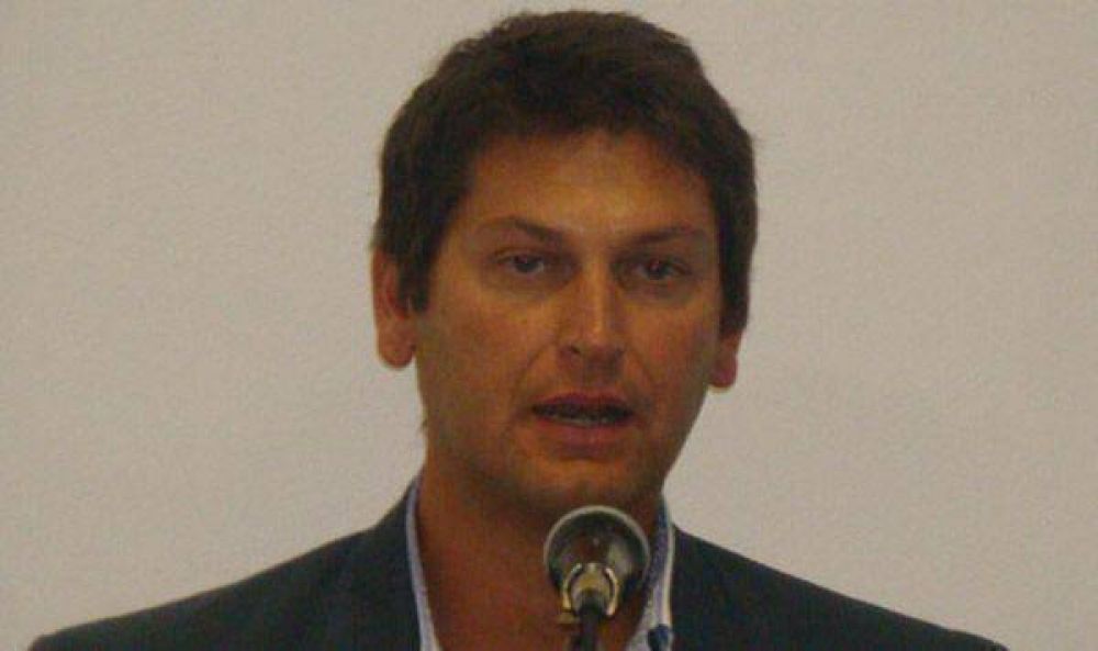 Destacan rol de Beder Herrera como �nico conductor
