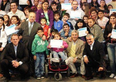 El Gobernador firmar� un decreto para adjudicar la construcci�n de 500 nuevas viviendas en Villa Mercedes
