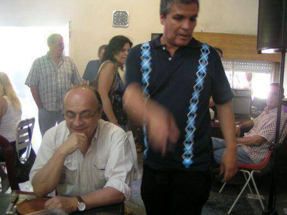 Leopoldo Moreau acompa�� el cierre de a�o del Modeso Tres de Febrero