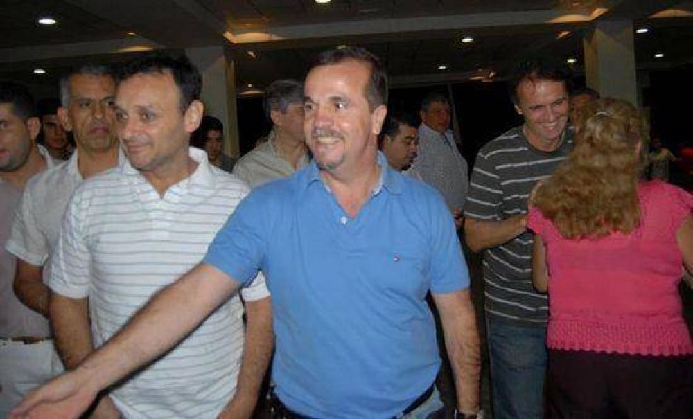 Oscar Bitz y �Peronismo 2020� brindaron por la candidatura a Presidente de Scioli