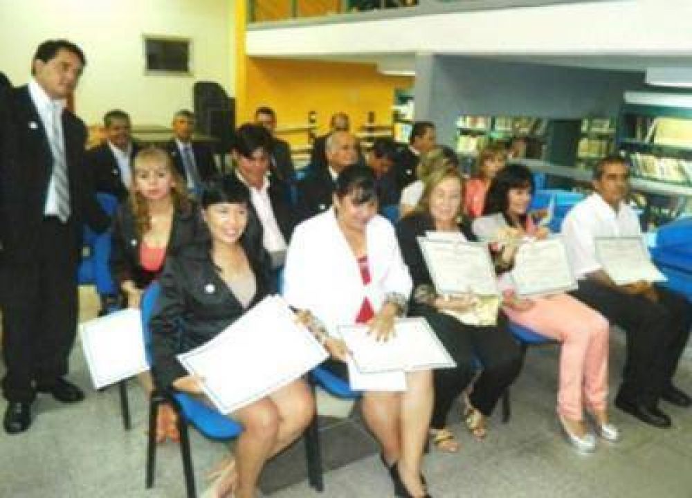 Entregaron t�tulos a egresados de la Tecnicatura en Gesti�n Universitaria 
