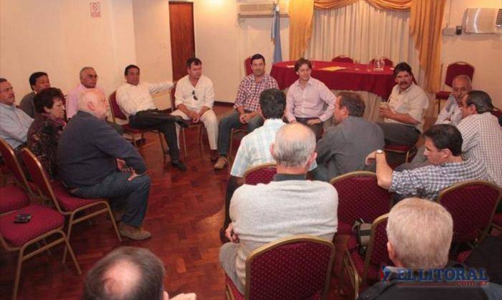 Niegan candidatos testimoniales, pero no descartan re-re para intendentes en la UCR