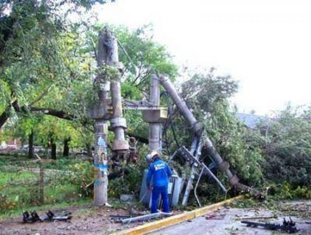 Un fuerte temporal provoc� destrozos en General Villegas