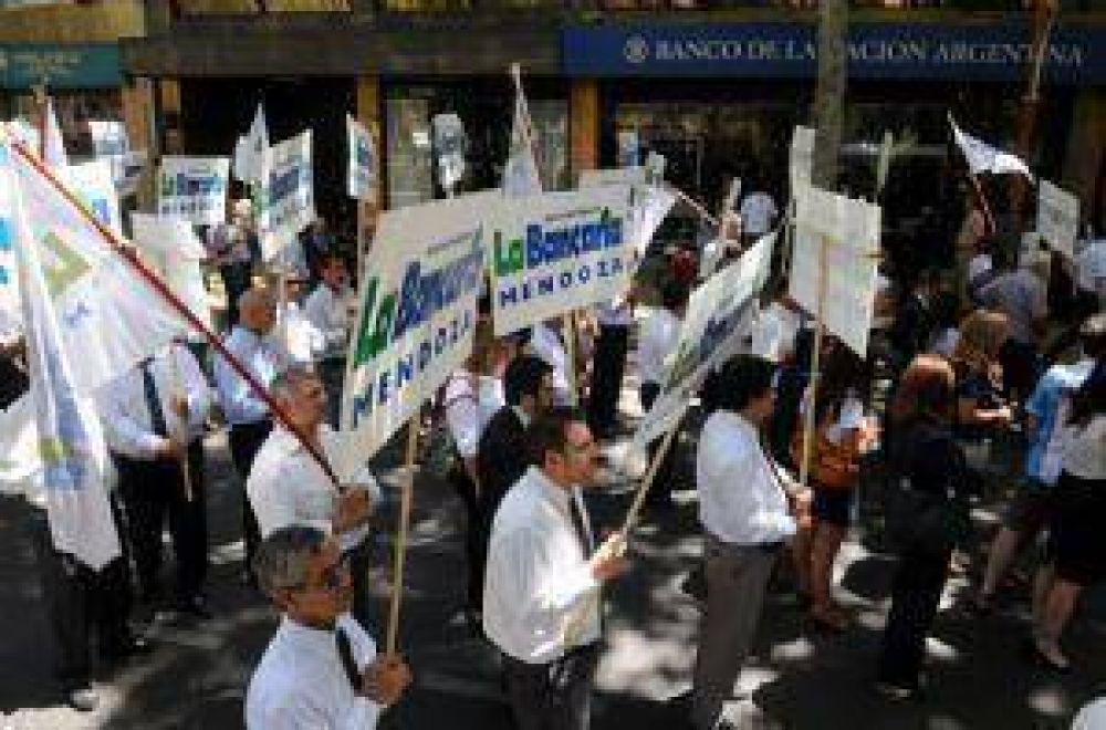 Paran los bancarios y hoy no habr� atenci�n al p�blico