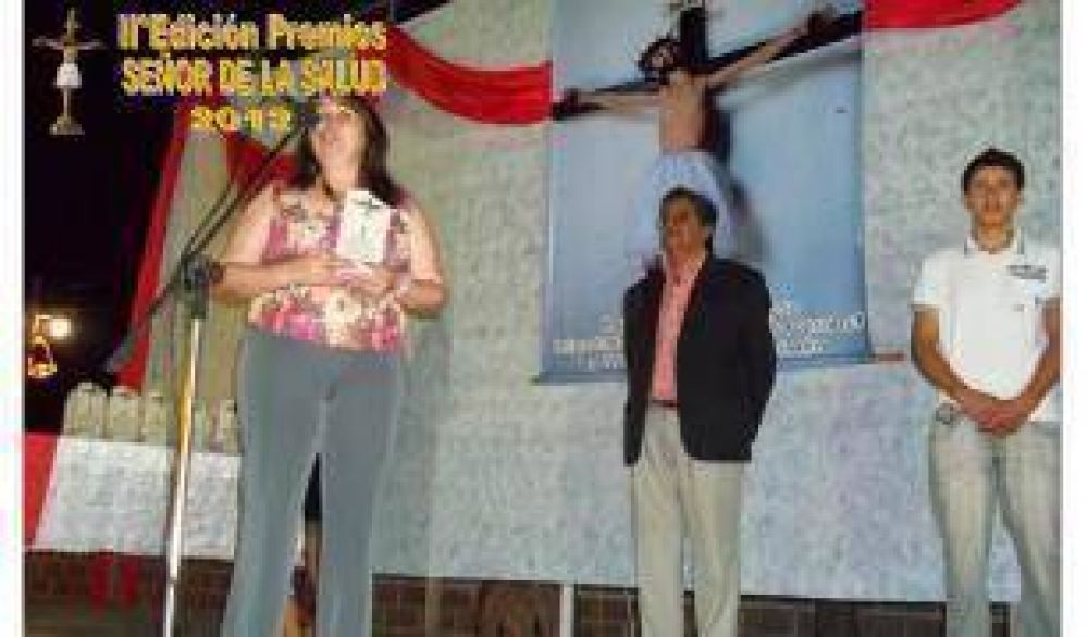 La municipalidad de Tapso distingui� a personas e instituciones que se destacaron durante el a�o