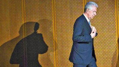 Monti se lanza a la pol�tica desde Twitter y sacude la campa�a