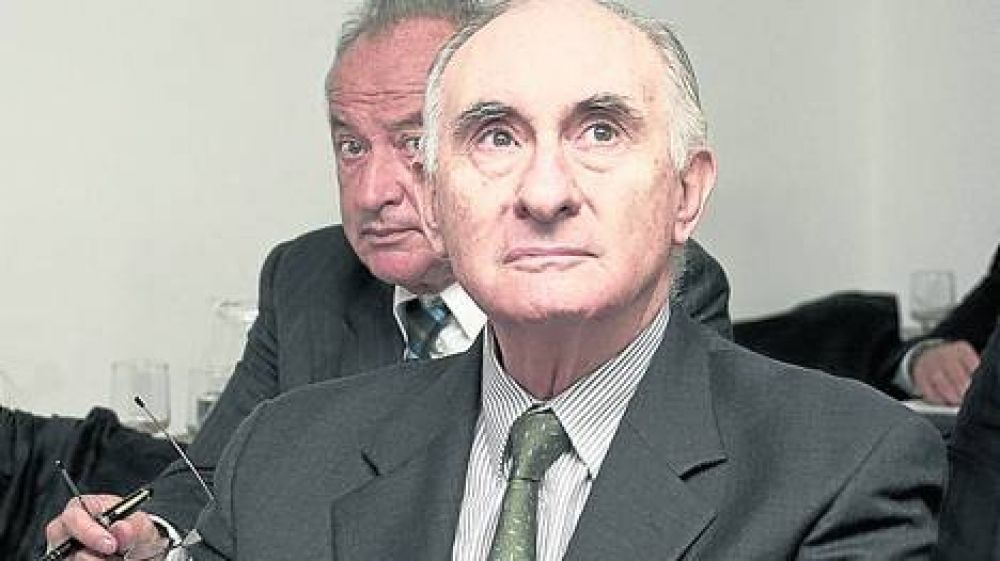 Confirman el sobreseimiento de De la R�a por las muertes de 2001