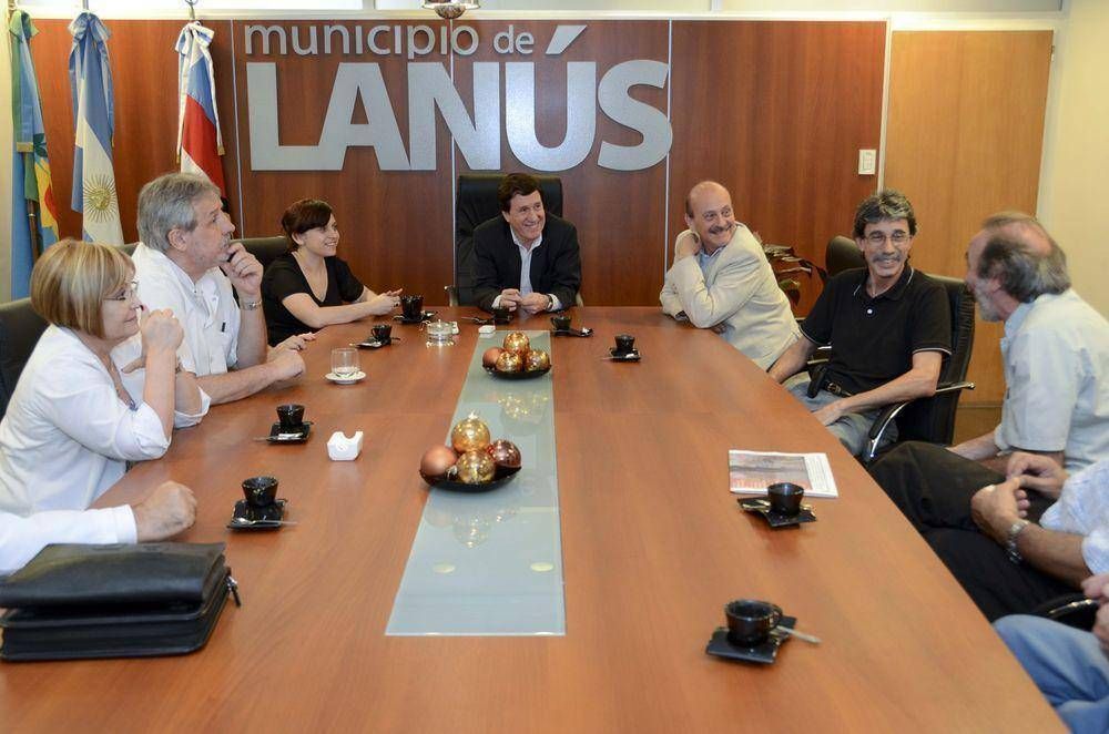 EL INTENDENTE DE LAN�S DAR�O D�AZ P�REZ LOS CONCRET� CON LOS CUATRO HOSPITALES DEL DISTRITO