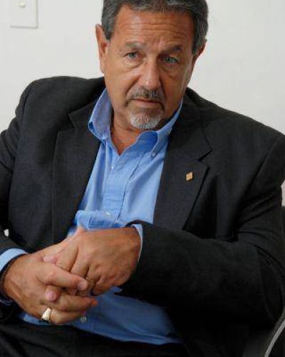 Roberti se aleja de De Narv�ez: trabajar� para Scioli y Massa