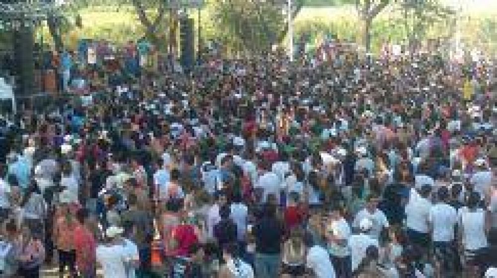 M�s de siete mil personas en la fiesta cuartetera de Navidad
