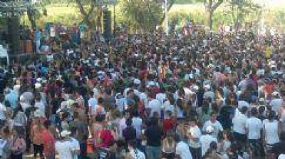 M�s de siete mil personas en la fiesta cuartetera de Navidad