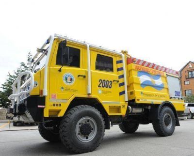 La Provincia incorpor� una nueva autobomba para combatir incendios forestales