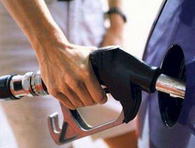 Falta de combustible es otro problema que padecen los fueguinos que viajan al norte