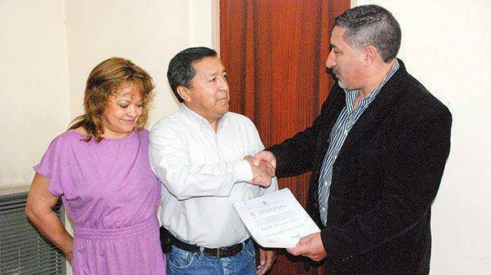 IPV: en Comodoro s�lo se presentaron 100 personas para actualizar datos