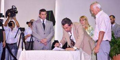 Viviendas: Empresas deber�n iniciar en enero la ejecuci�n de las obras