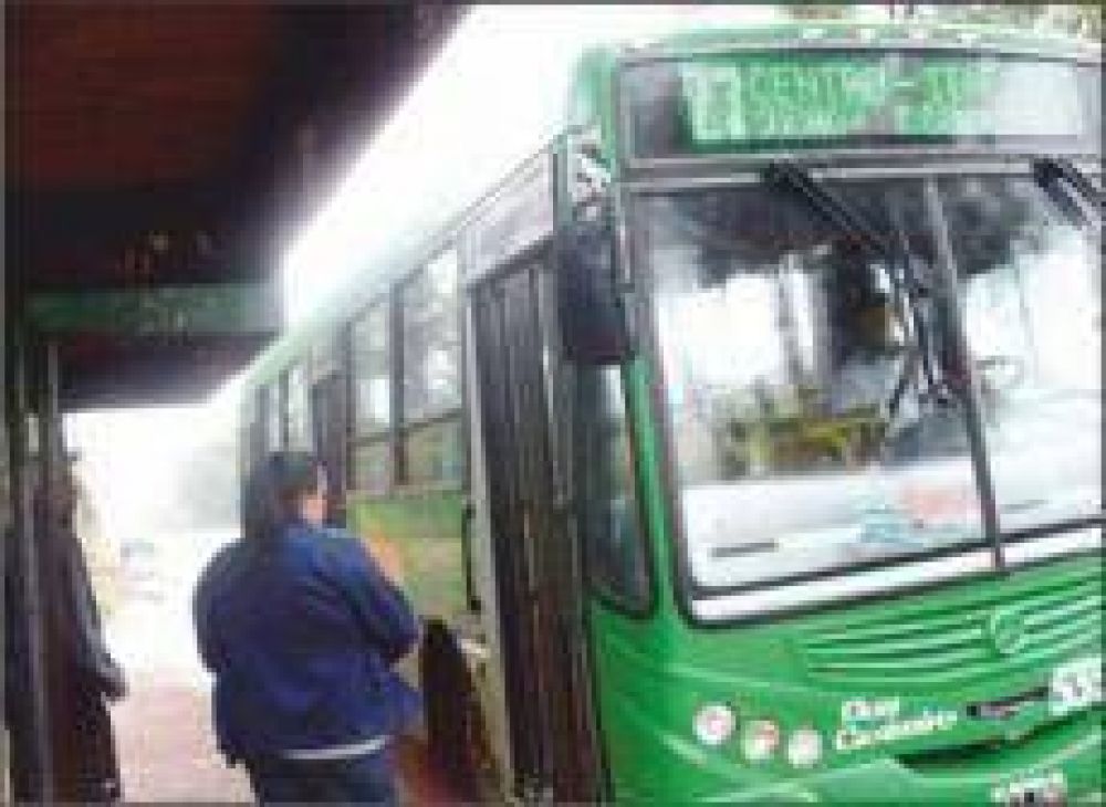 Usuarios del transporte urbano rechazaron un nuevo �boletazo� 