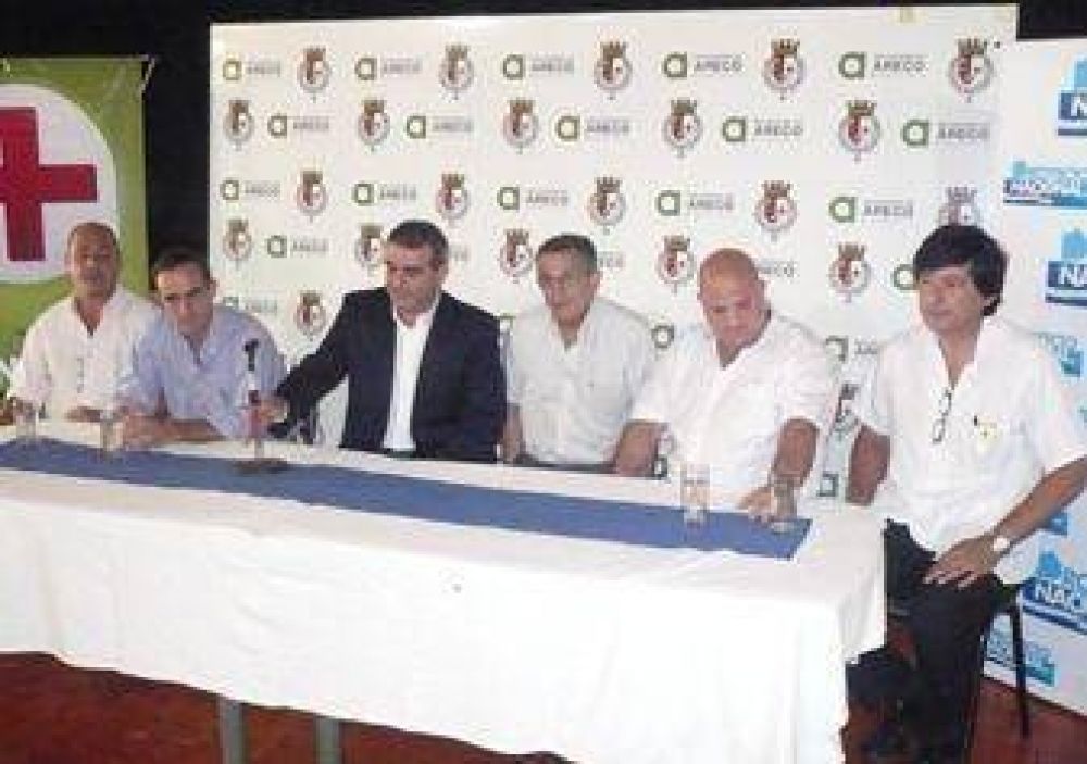 Dura�ona present� nuevo equipo de Salud.