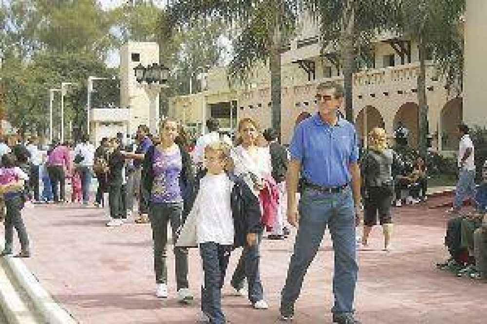 Aseguran que el 2013 ser� un a�o con obras que proyectar�n a Las Termas