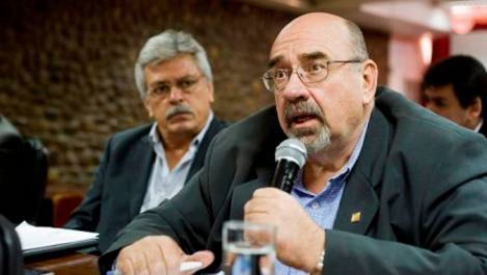Ricardo Boggio: �Hicimos dos actos y se fueron al mazo�