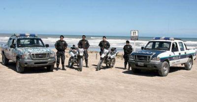 Afectaron 4 m�viles a la playa y el domingo llegar�n 43 efectivos 