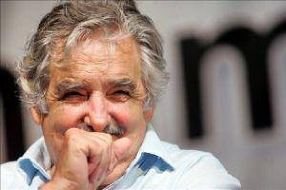 Mujica insiste en legalizar marihuana