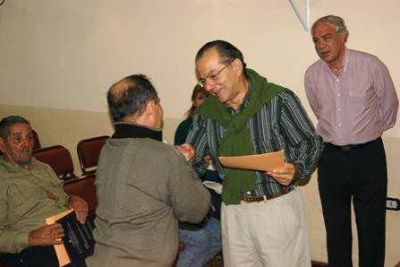 El Municipio entreg� 62 t�tulos de propiedad a vecinos saenzpe�enses