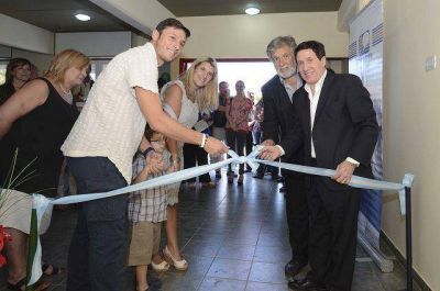 Lan�s: inauguraron el centro cultural y comunitario de la Fundaci�n Pupi