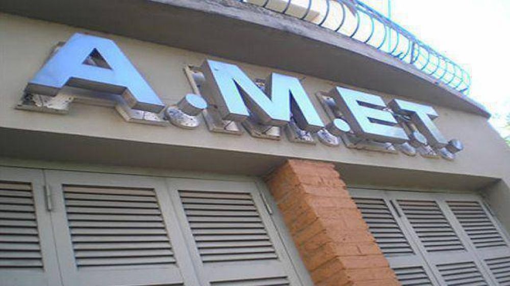 Amet tambi�n amenaza con el no inicio de clases