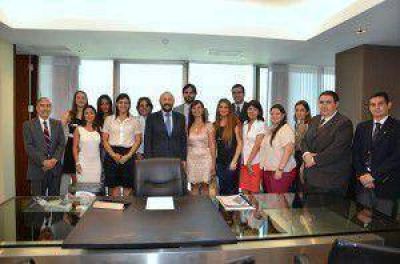 El gobernador Insfr�n recibi� a la Secretaria Legal y T�cnica y su equipo